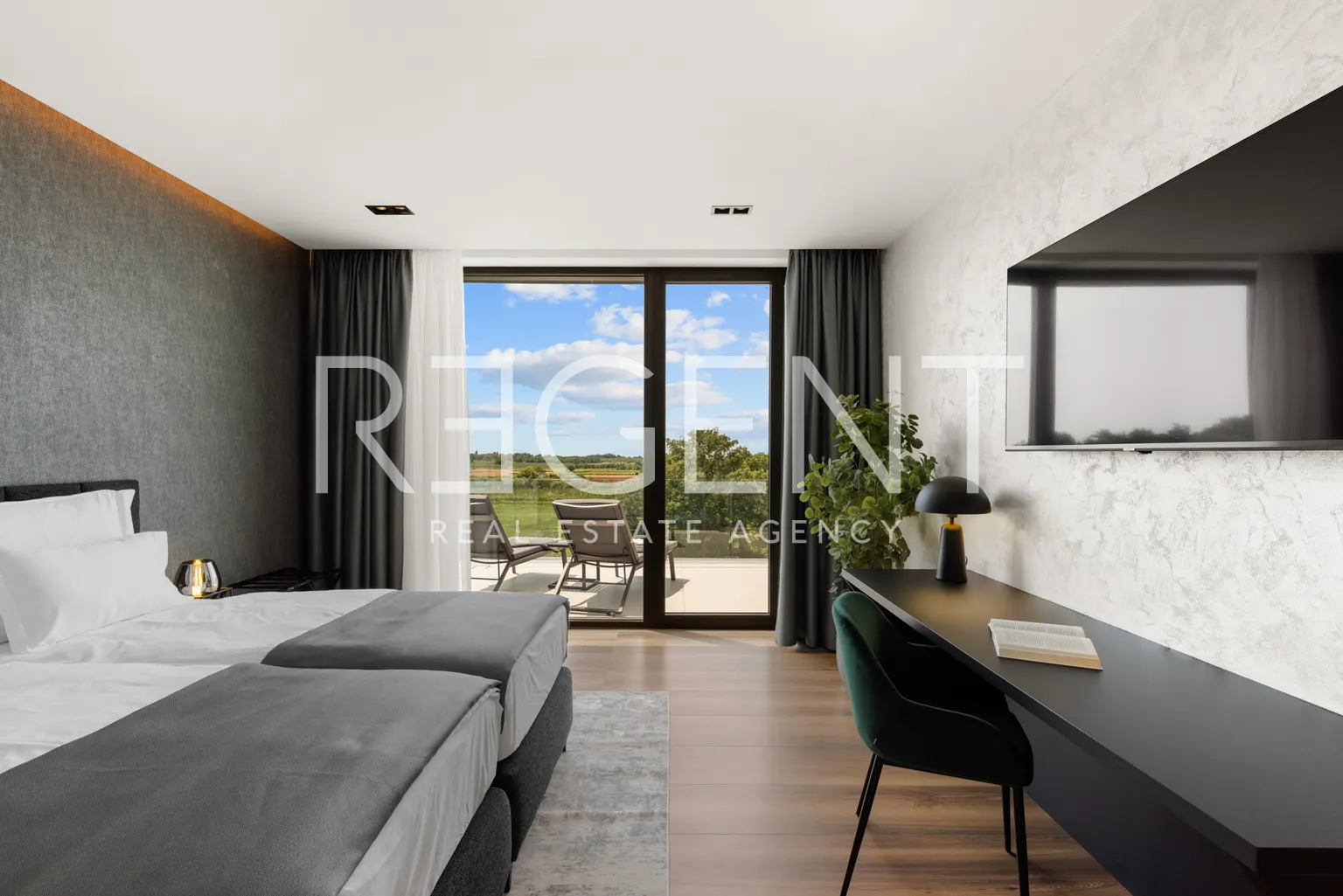 Istra, Poreč – Dizajnerska vila s pogledom na more 310 m2