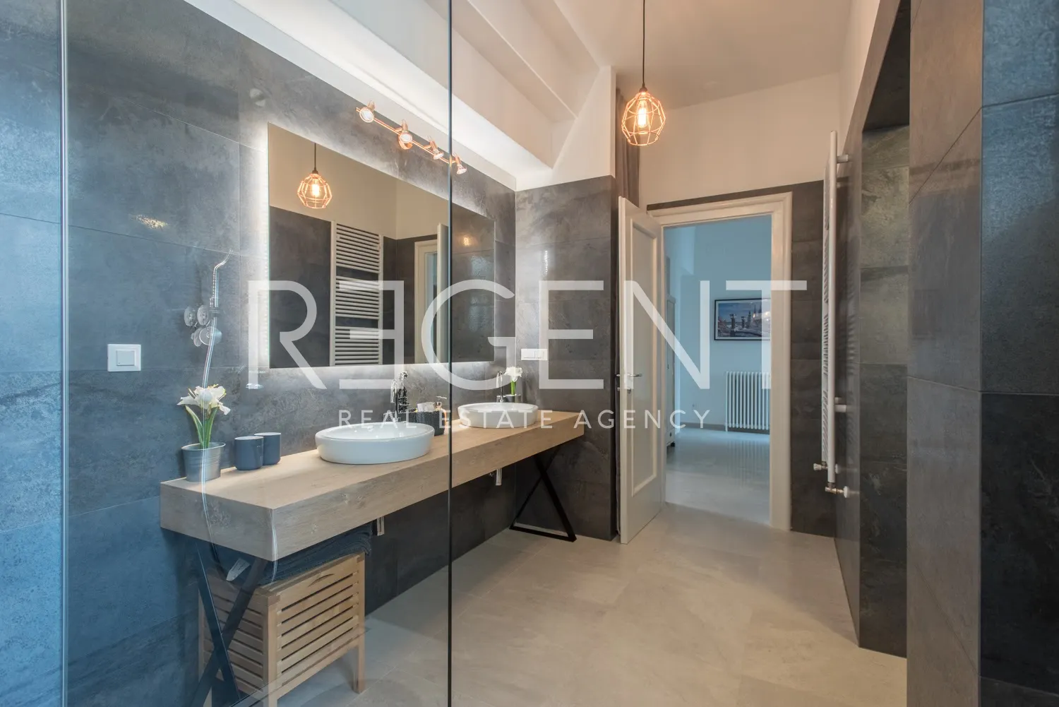 Záhřeb, Draškovićeva - Luxusní šestipokojový penthouse 218m2