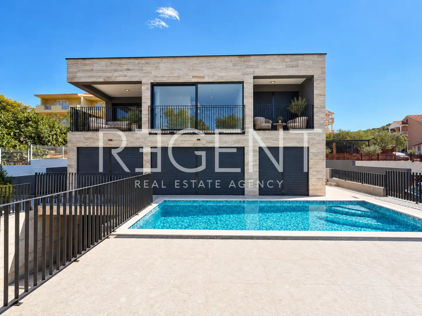 Pakoštane, Drage – Villa 368 m² mit Pool, in erster Reihe zum Meer