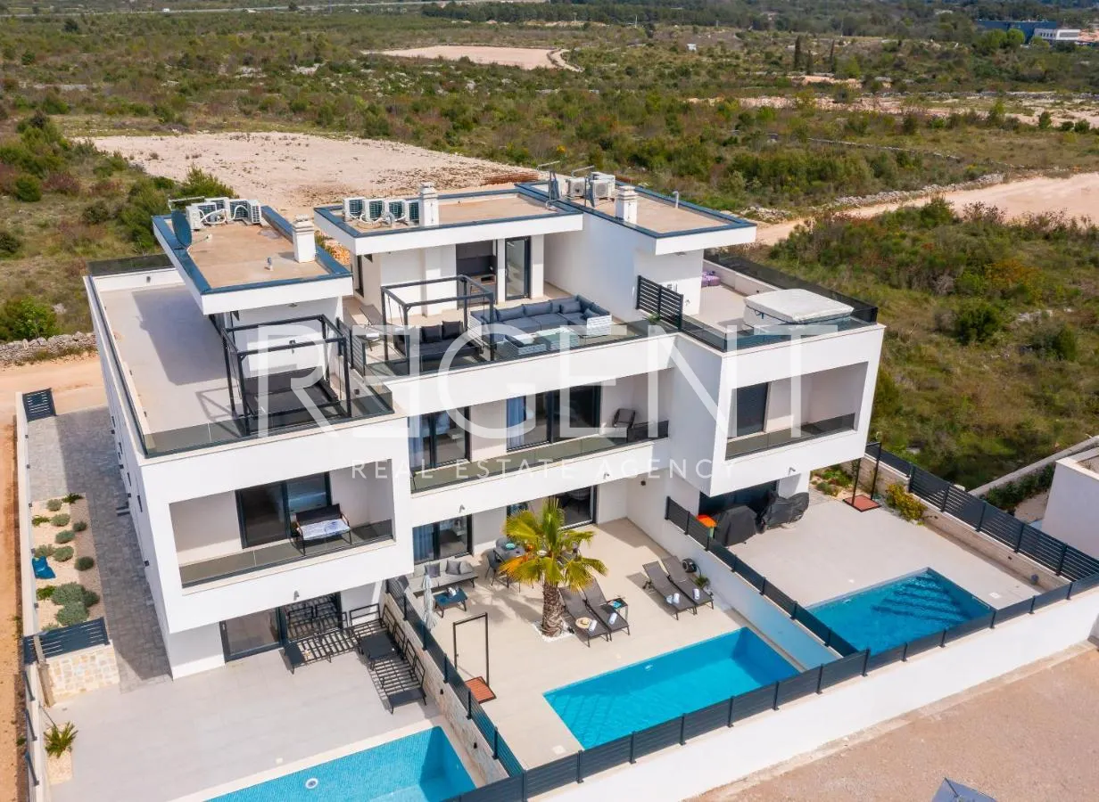 Šibenik, Vodice - Luxusná vila na Jadranskom pobreží