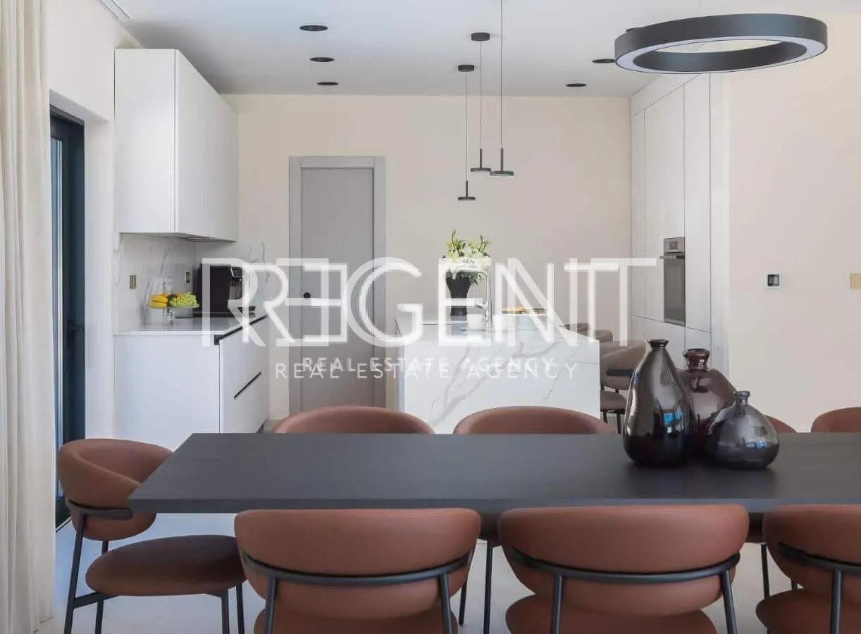 Trogir, Marina - luxusní vila v klidném prostředí, 6900m2