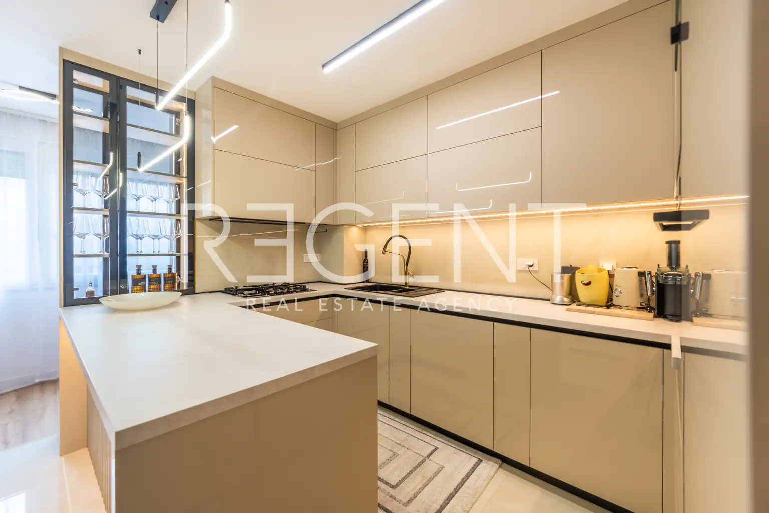 Zagreb, Malešnica - Moderan i potpuno renoviran trosoban stan