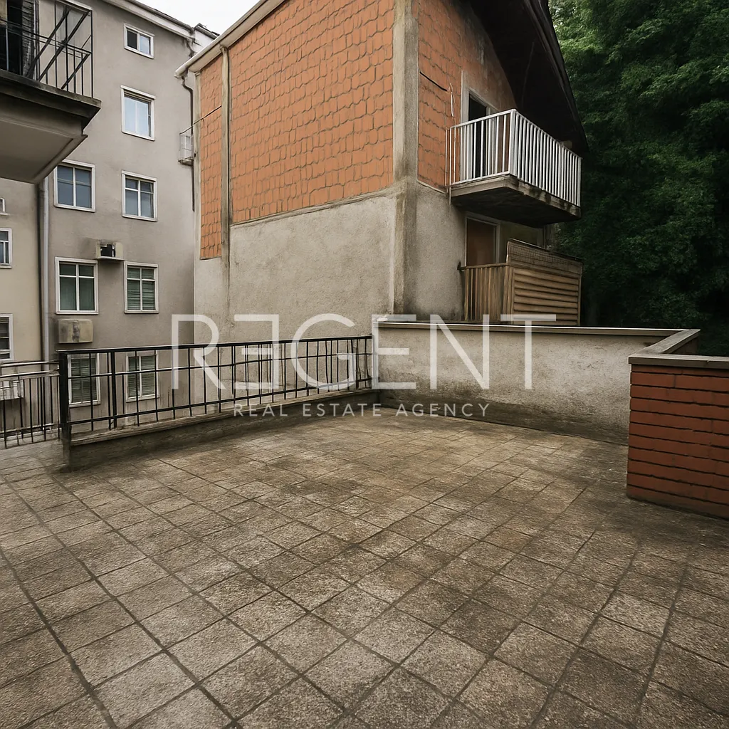 Záhreb, Európske námestie – Päťizbový byt s terasou 217 m², prísne centrum