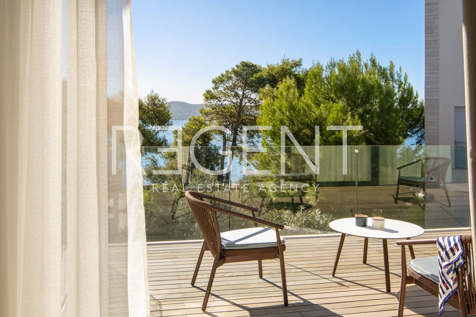 Sukošan – Luxusní moderní vila s bazénem 495 m2
