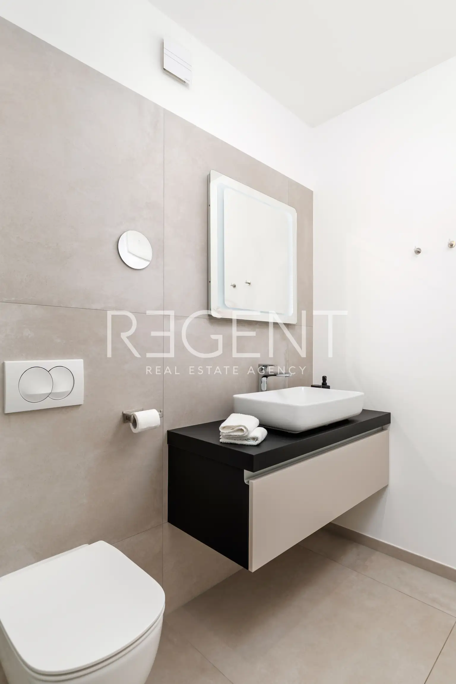 Stan 130 m², pogled na more, terasa i bazen – Opatija, Lovran