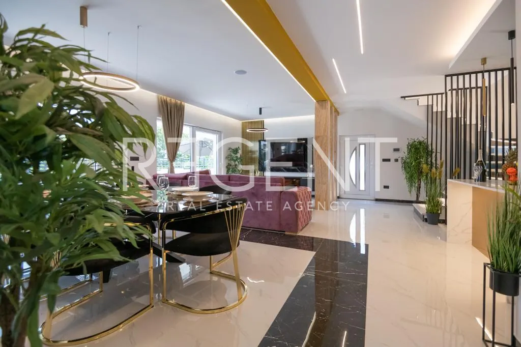 Makarska, Zagvozd - Luxury villa with pool 270 m2