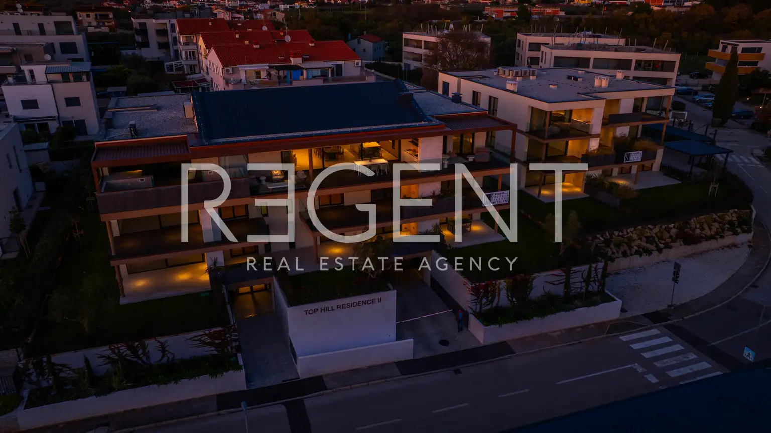 Istra, Novigrad - Appartement de quatre chambres dans un complexe résidentiel de luxe de 115 m2