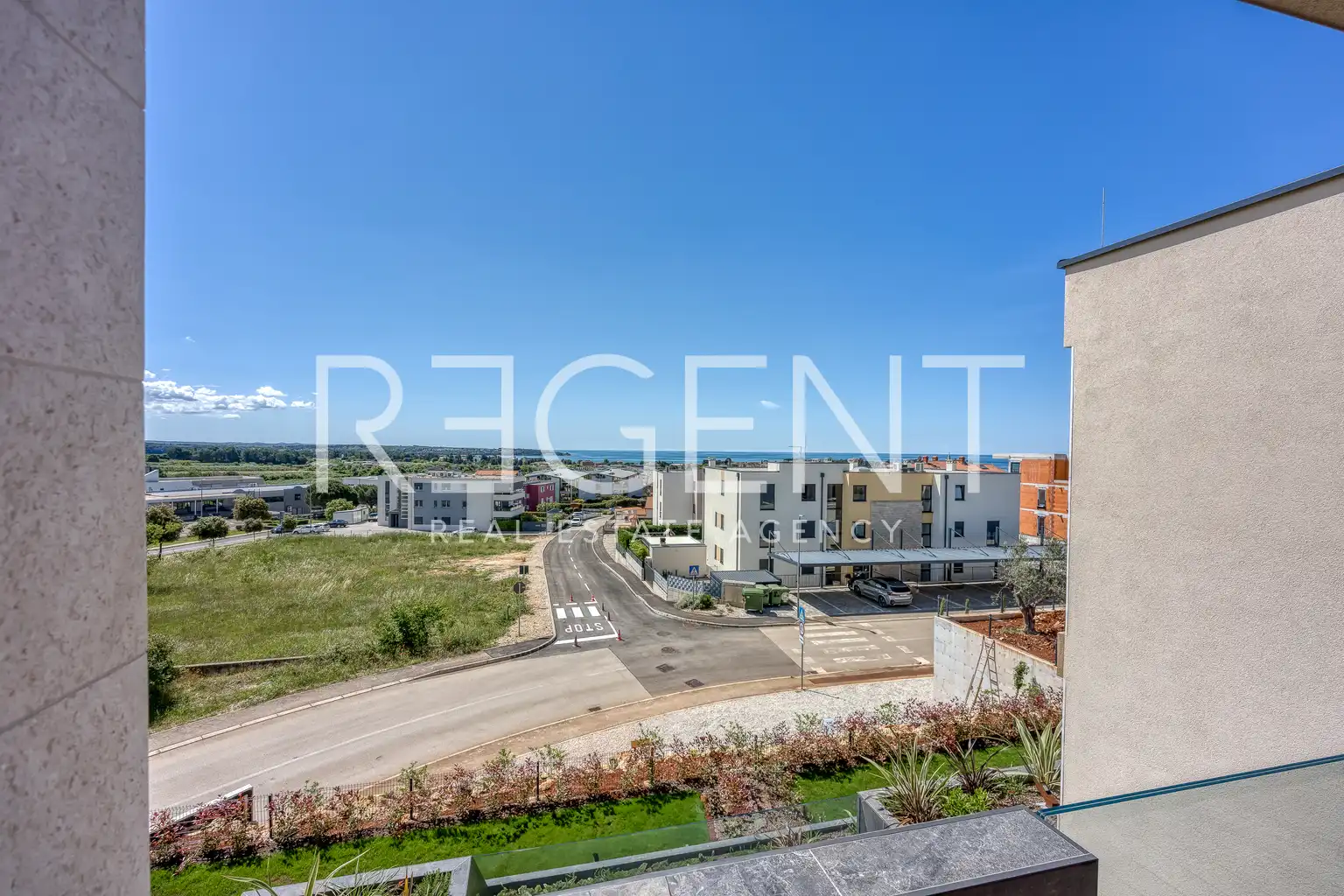 Istrie, Novigrad - Třípokojový apartmán v luxusním obytném komplexu 105 m2