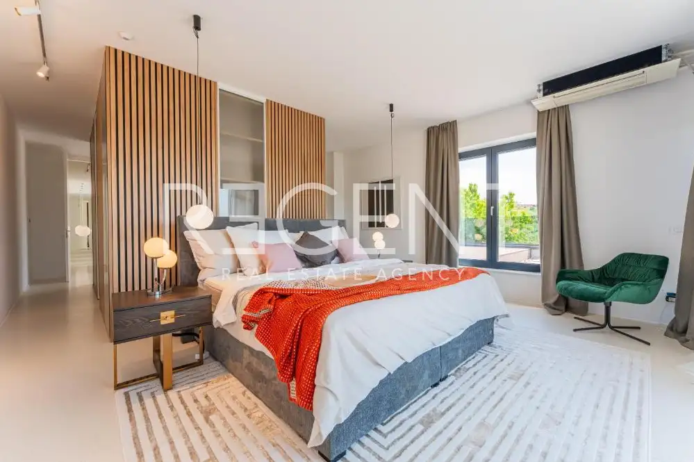 Zagreb, Šestine – Moderna obiteljska vila s bazenom