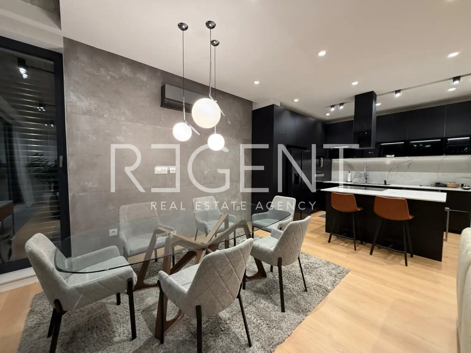 Zagreb, Donje Svetice – dizajnersko štirisobno stanovanje s parkirnim mestom