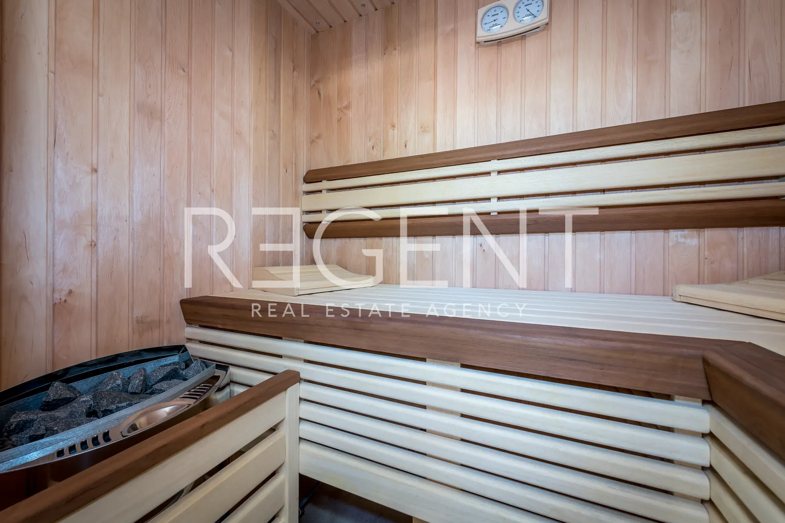 Brač, Milna - Moderna vila prvi red uz more, 264 m2
