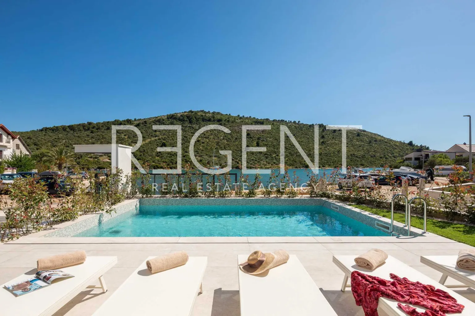 Rogoznica – Luxusní vila 200 m2 u moře