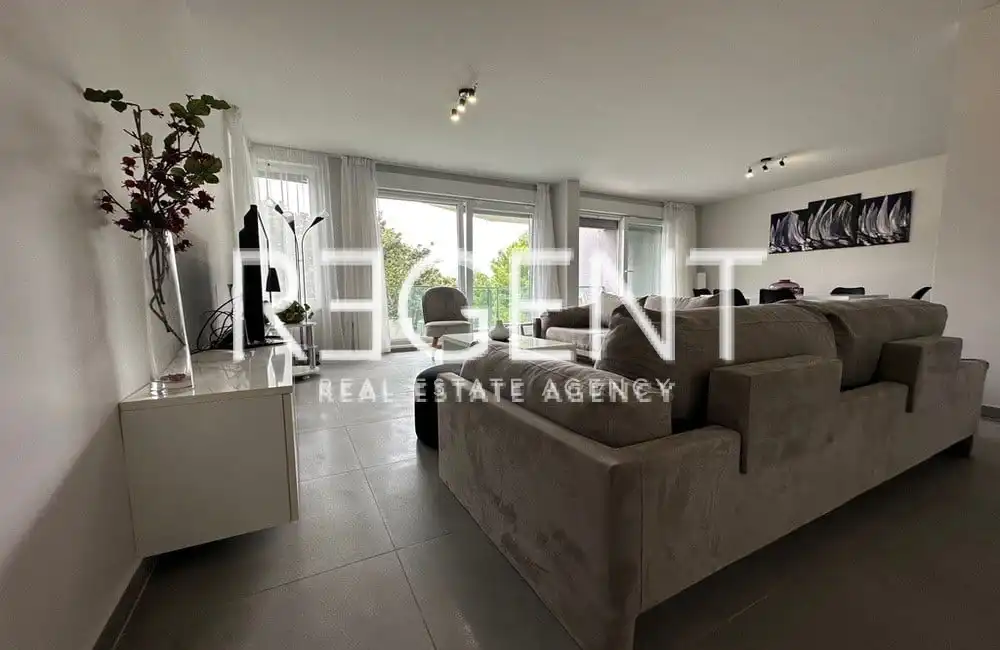 Split, Podstrana - Wohnung 105 m2 zu vermieten, Neubau, langfristig