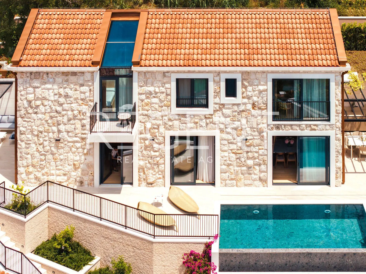 Dubrovník, Slano – Moderný kamenný dom pri mori
