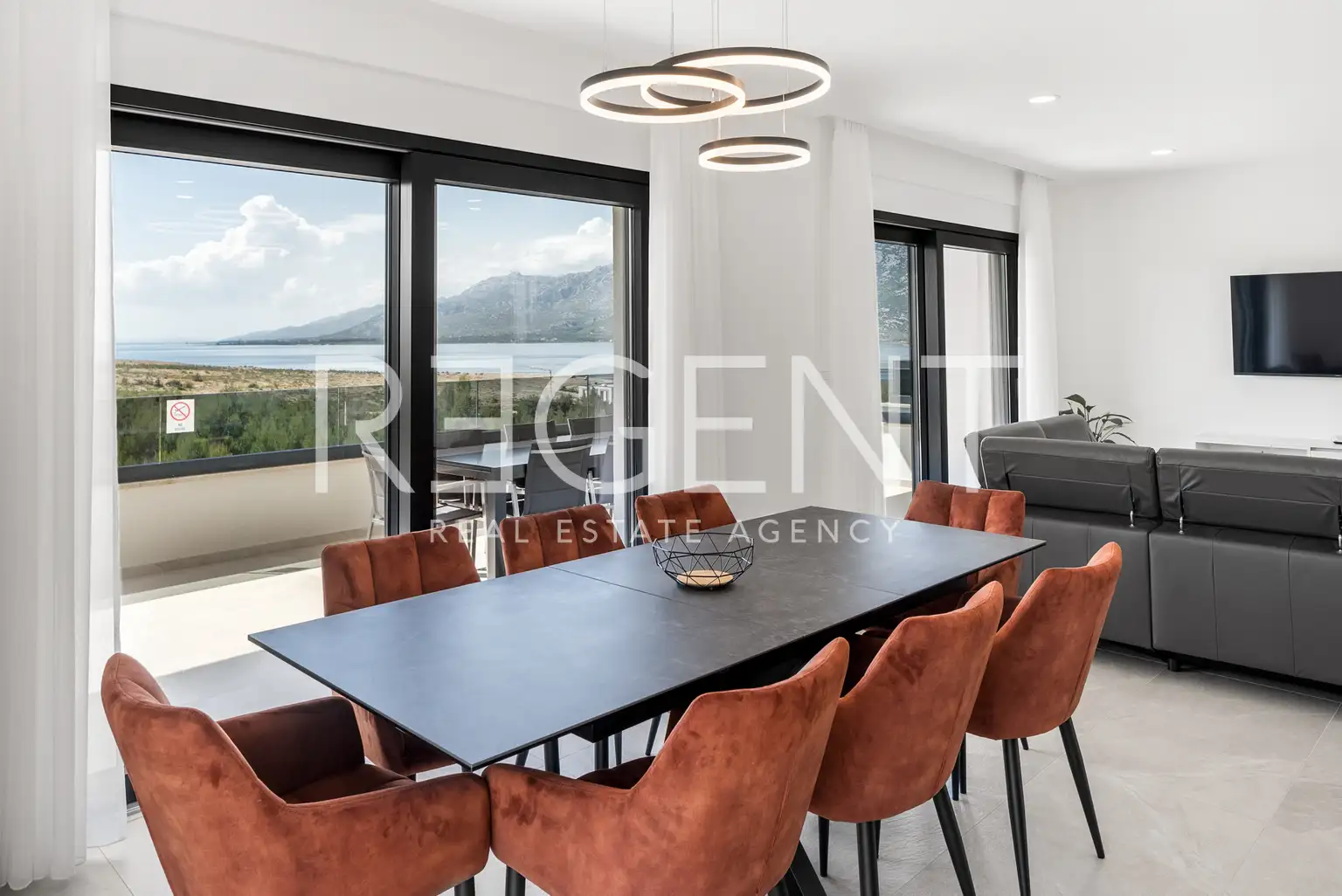 Zadar, Rovanjska - Newly built villa with a pool and sea view