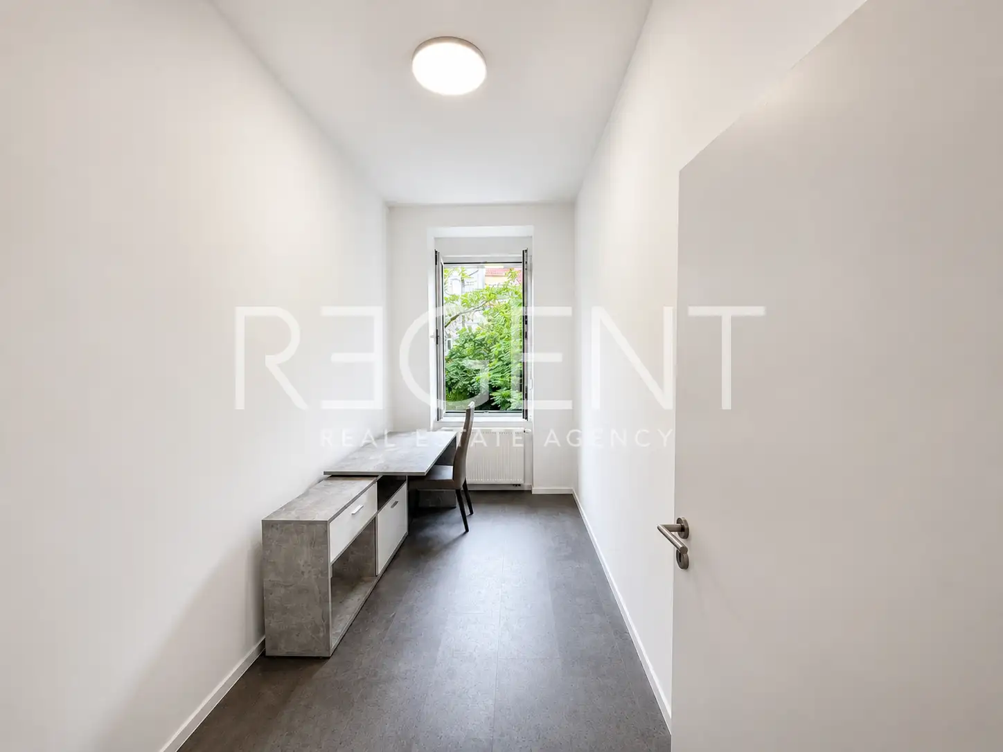 Záhreb, Centrum – byt 135 m² na prenájom, zrekonštruovaný 2026, 1. poschodie