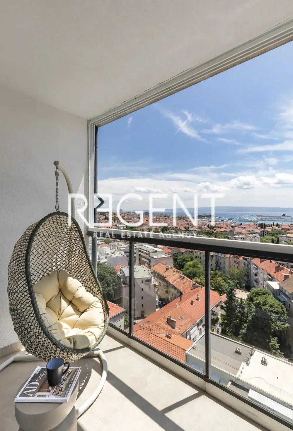 Split, Spinut - Penthouse za dugoročan najam 78 m2