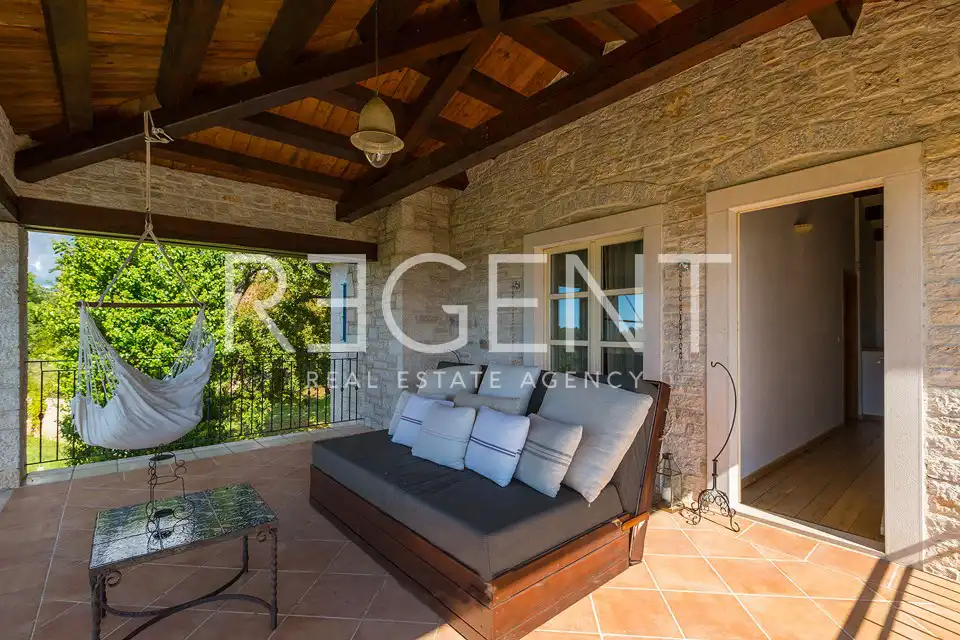 Istrie, Sveti Lovreč – Luxusní kamenná vila