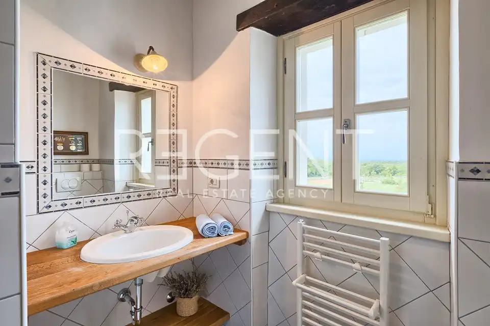 Istrie, Sveti Lovreč – Luxusní kamenná vila