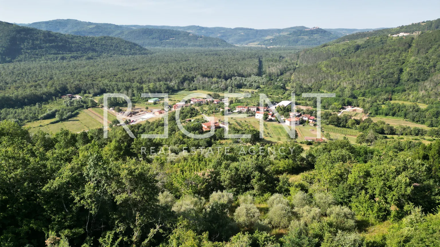 Istria, Gradinje - Terreno edificabile e agricolo con vista panoramica
