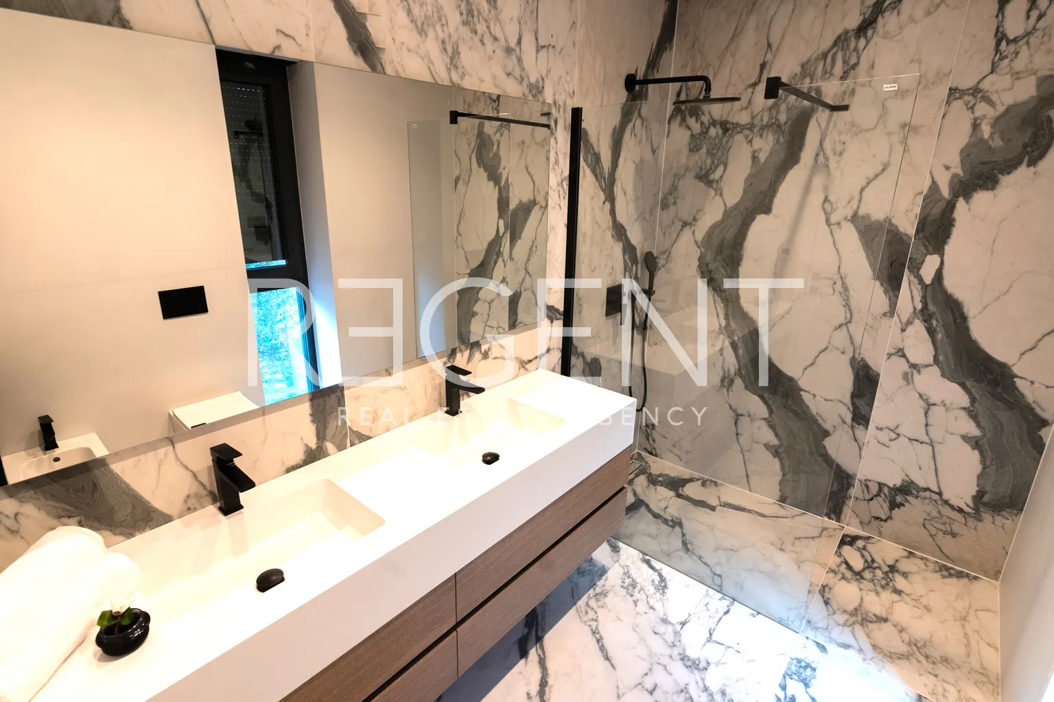 Opatija - Moderan trosoban stan s pogledom na more 133,26 m2