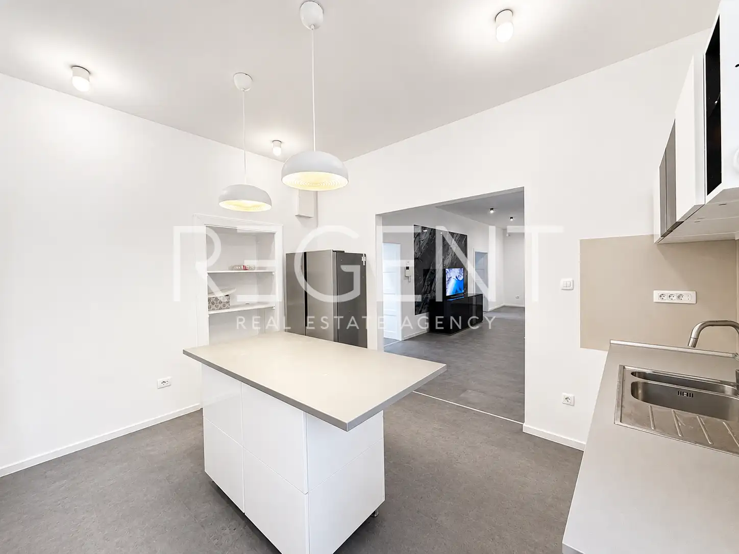 Záhreb, Centrum – byt 135 m² na prenájom, zrekonštruovaný 2026, 1. poschodie