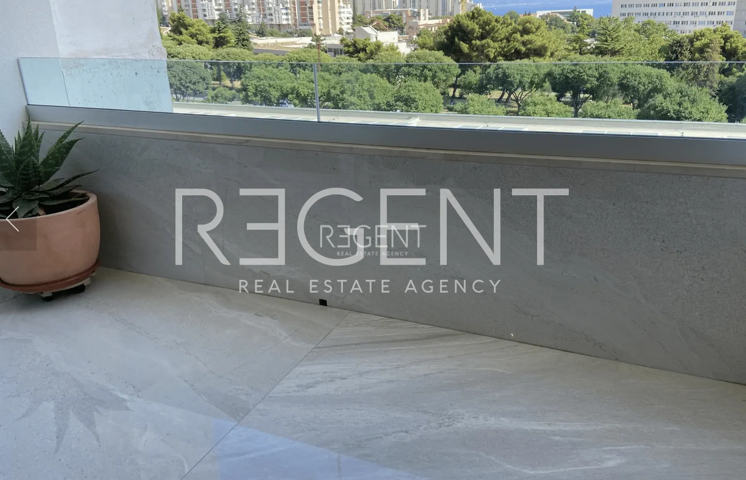 Split, Kroz Smrdećac - atraktiven komforten dvosoben apartma 93 m2