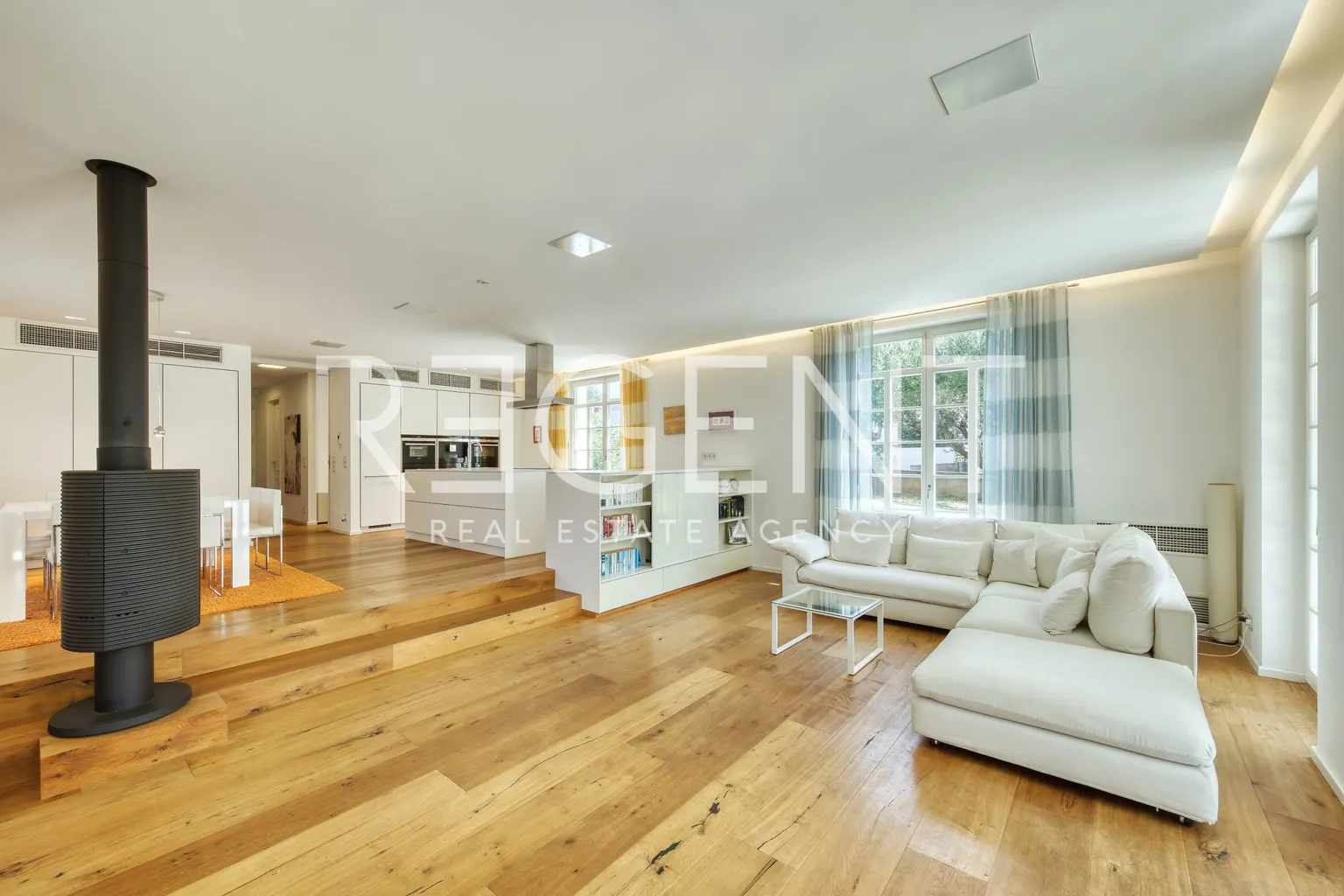 Zadar - Luksuzna vila prvi red uz more 210 m2