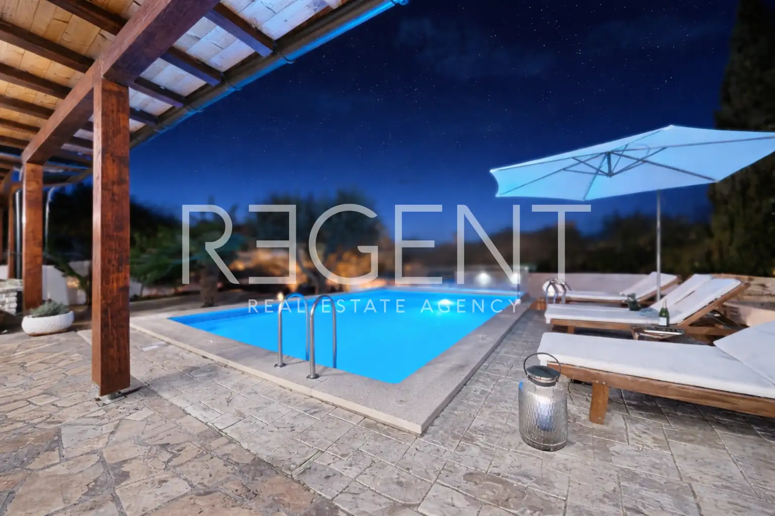 Rogoznica, Ražanj - Kamena villa s bazenom i pogledom na more