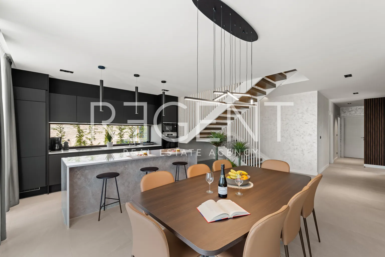 Istra, Poreč – Dizajnerska vila s pogledom na more 310 m2