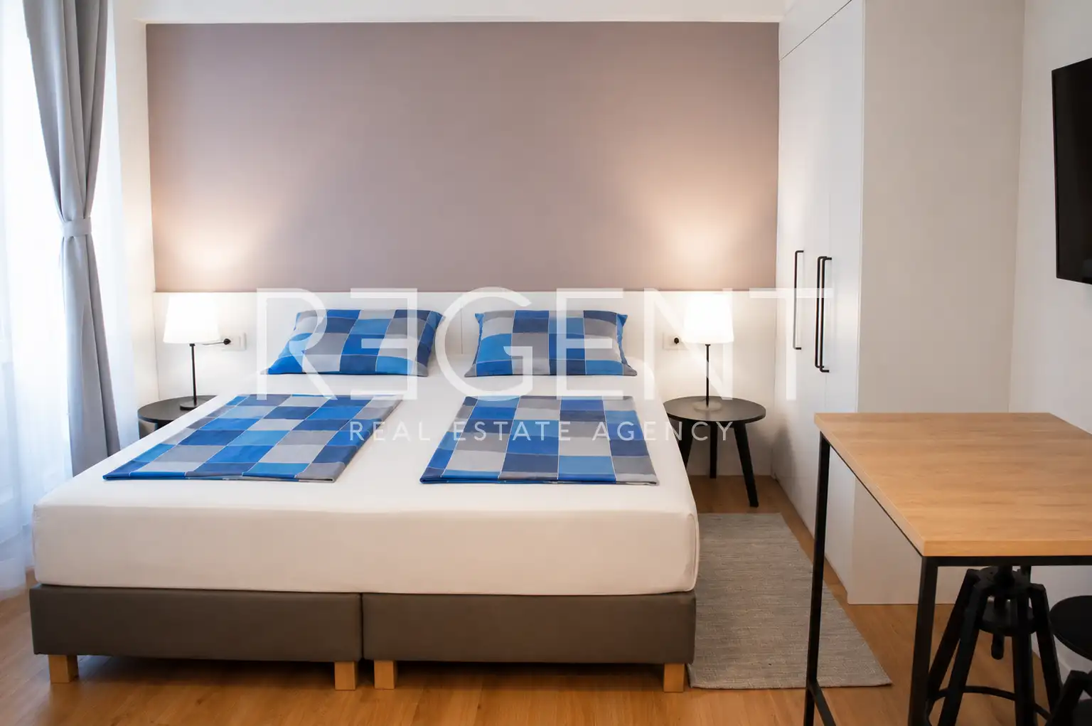 Šibenik, centar – potpuno uređena kuća s 4 apartmana