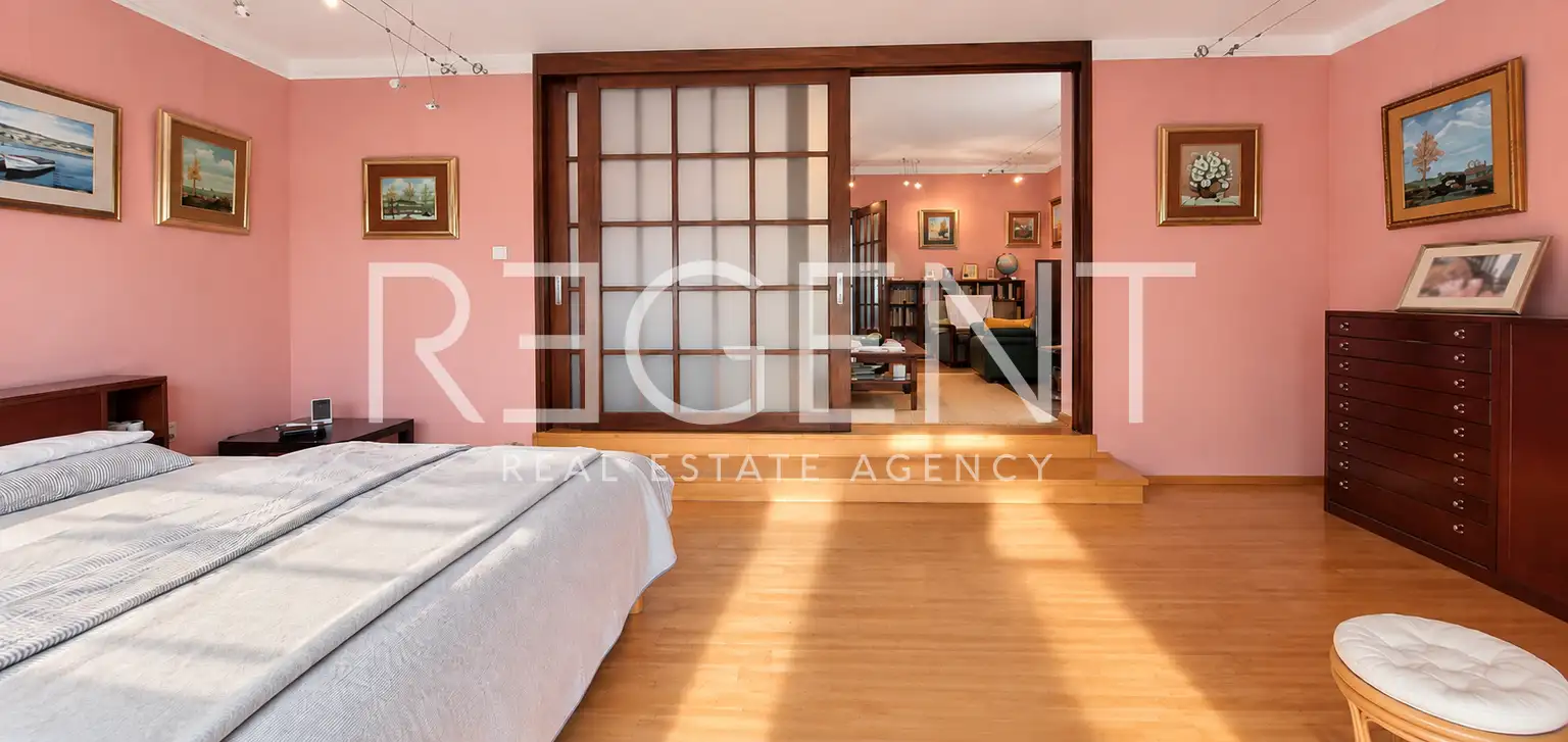Maksimir – casa bifamiliare di 230 m² con garage