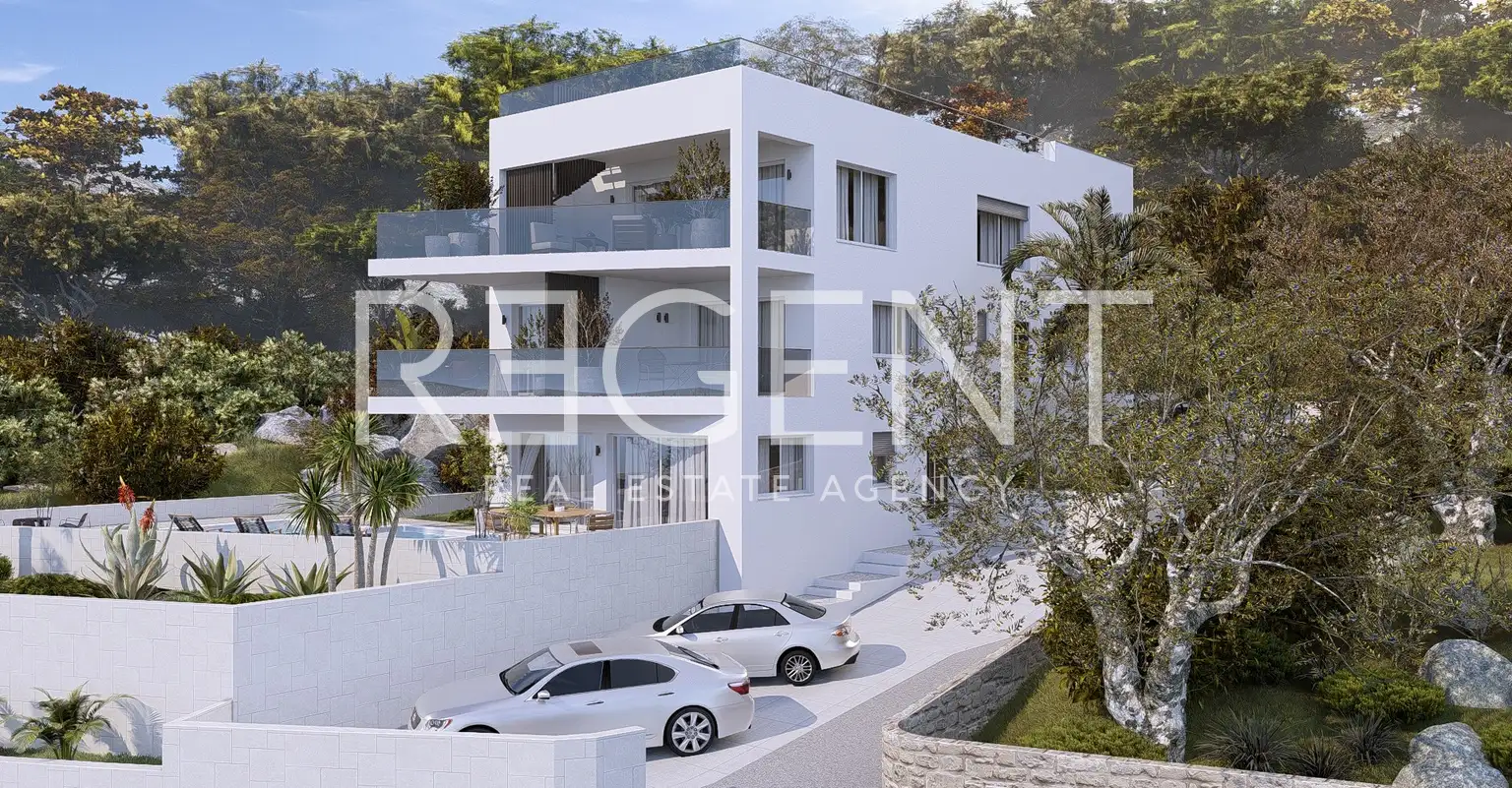 Trogir, Čiovo - Appartement de deux chambres en première ligne de mer