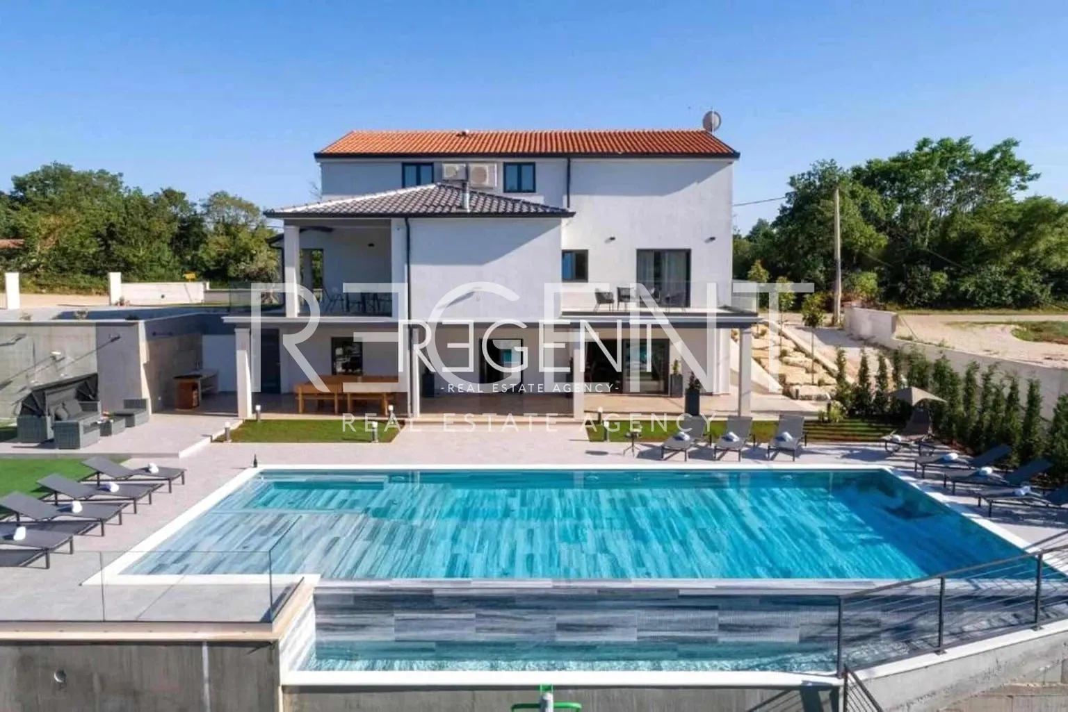 Istra, Tinjan – Elegantna vila z bazenom