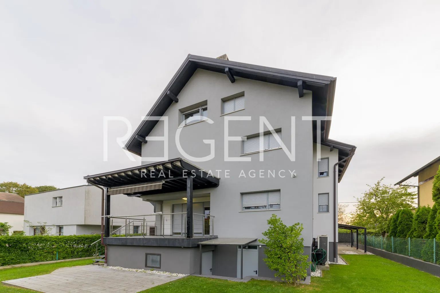 Záhřeb, Lašćina – Rodinný dům ve skvělé lokalitě 395 m2