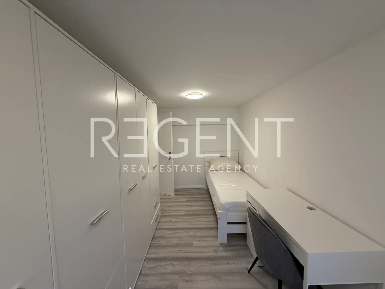 Zagreb, Borongaj - prostrani šesterosoban stan