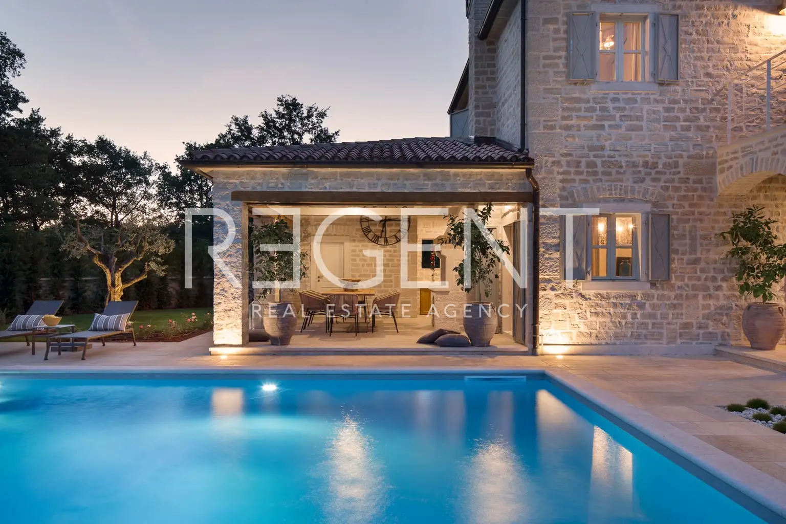 Istria, Poreč - Luxurious authentic villa in a prime location