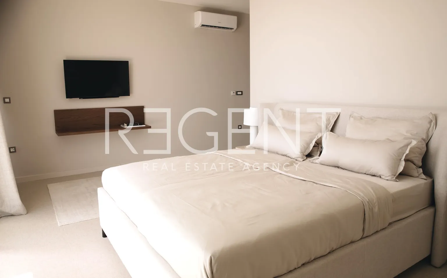 Korčula, Žrnovo - Luksuzna obiteljska vila 360 m2