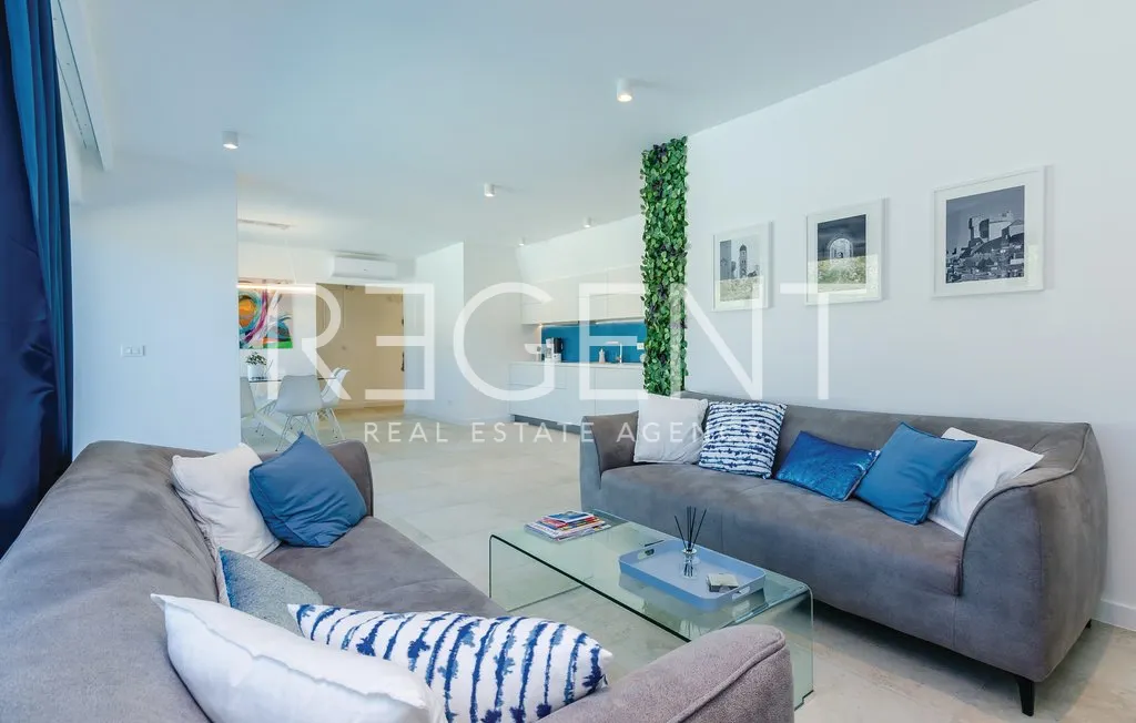 Zaton, Dubrovnik - Moderna vila uz more 210m2