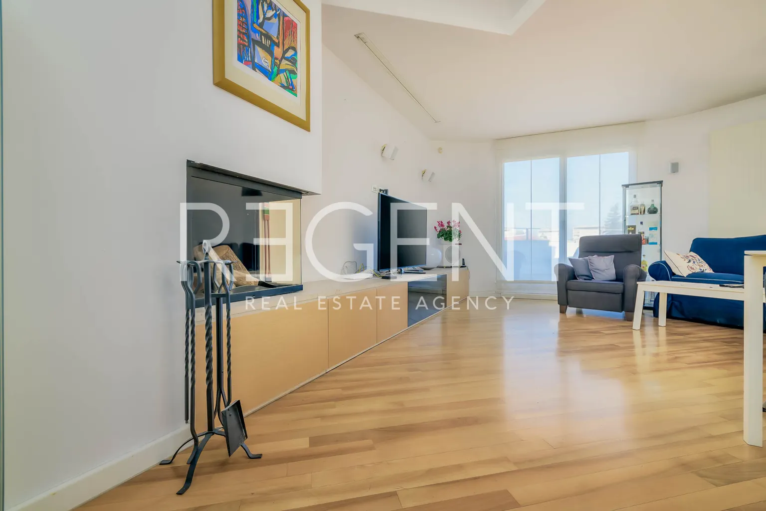 Záhřeb, Petrova - Moderní penthouse se střešní terasou a bazénem