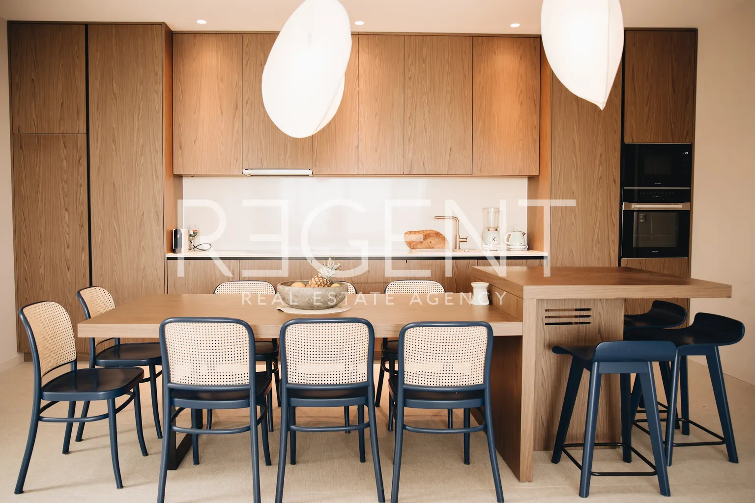 Korčula, Žrnovo - Luksuzna obiteljska vila 360 m2