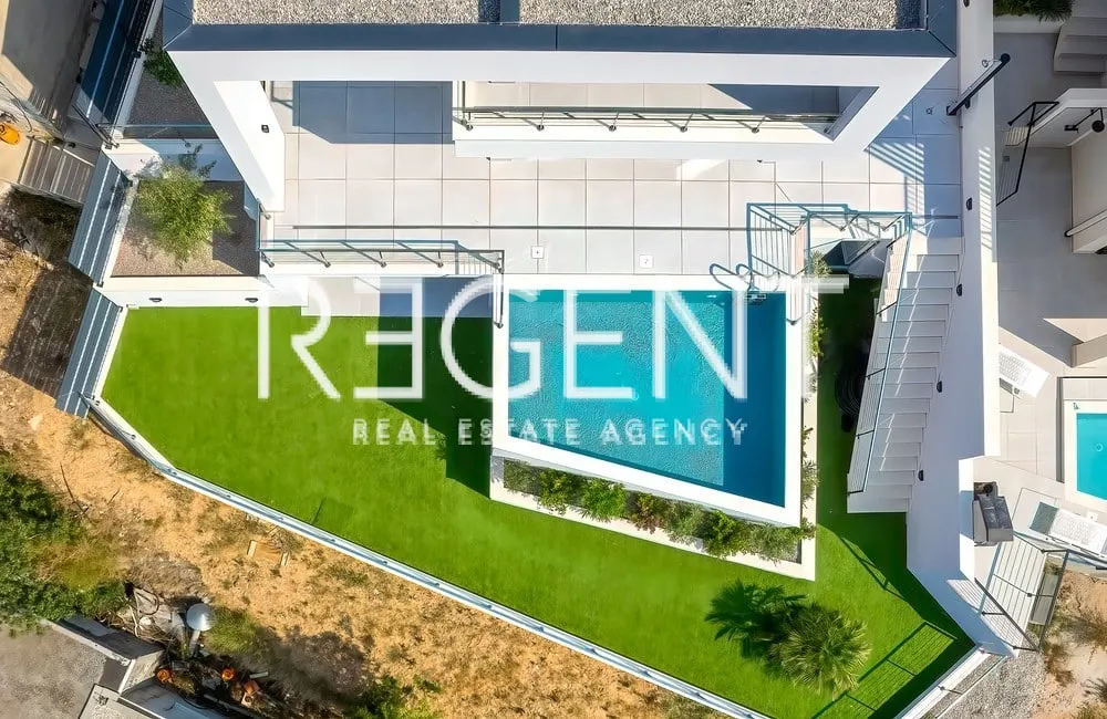 Makarska, Brela - Luksuzna vila s pogledom na more 268 m2