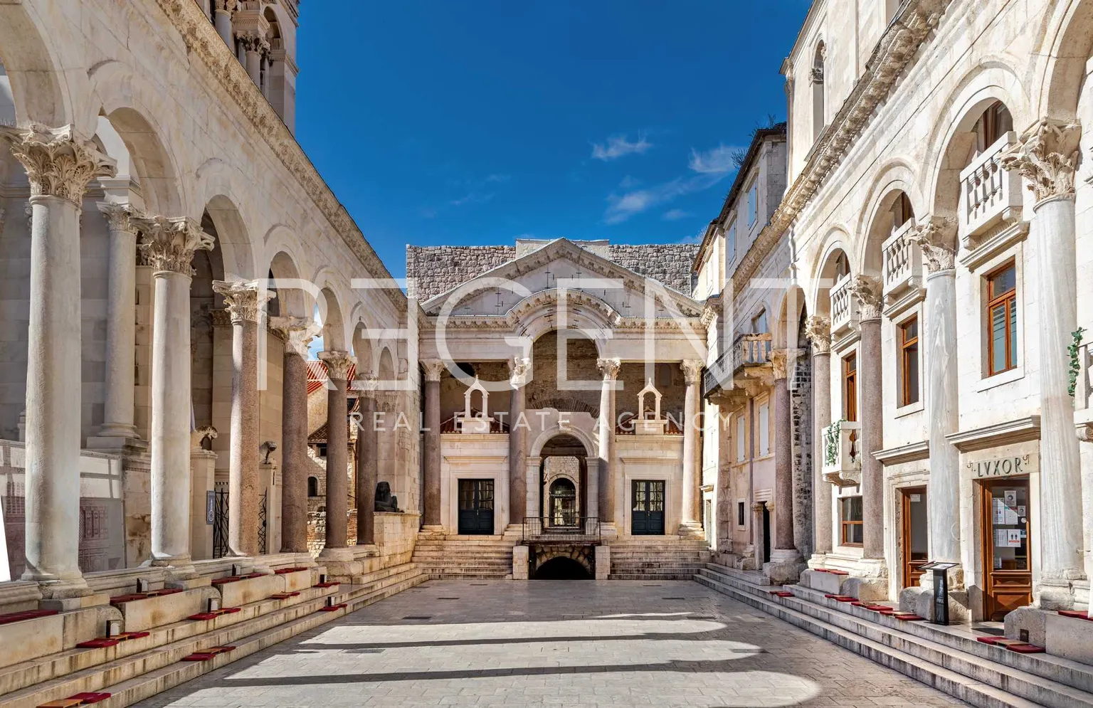 Spalato, Centro – Esclusivo spazio commerciale nel Palazzo di Diocleziano 420 m2