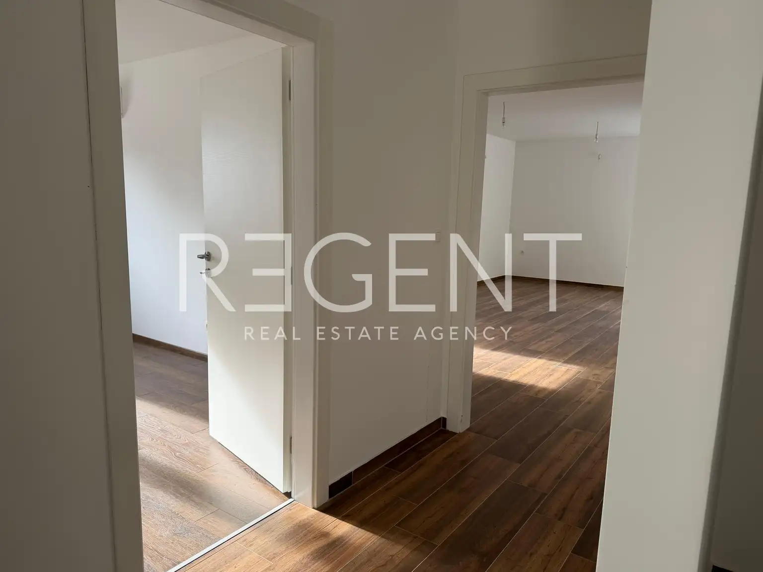 Čiovo, Okrug Gornji - Appartement une chambre, premier rang face à la mer