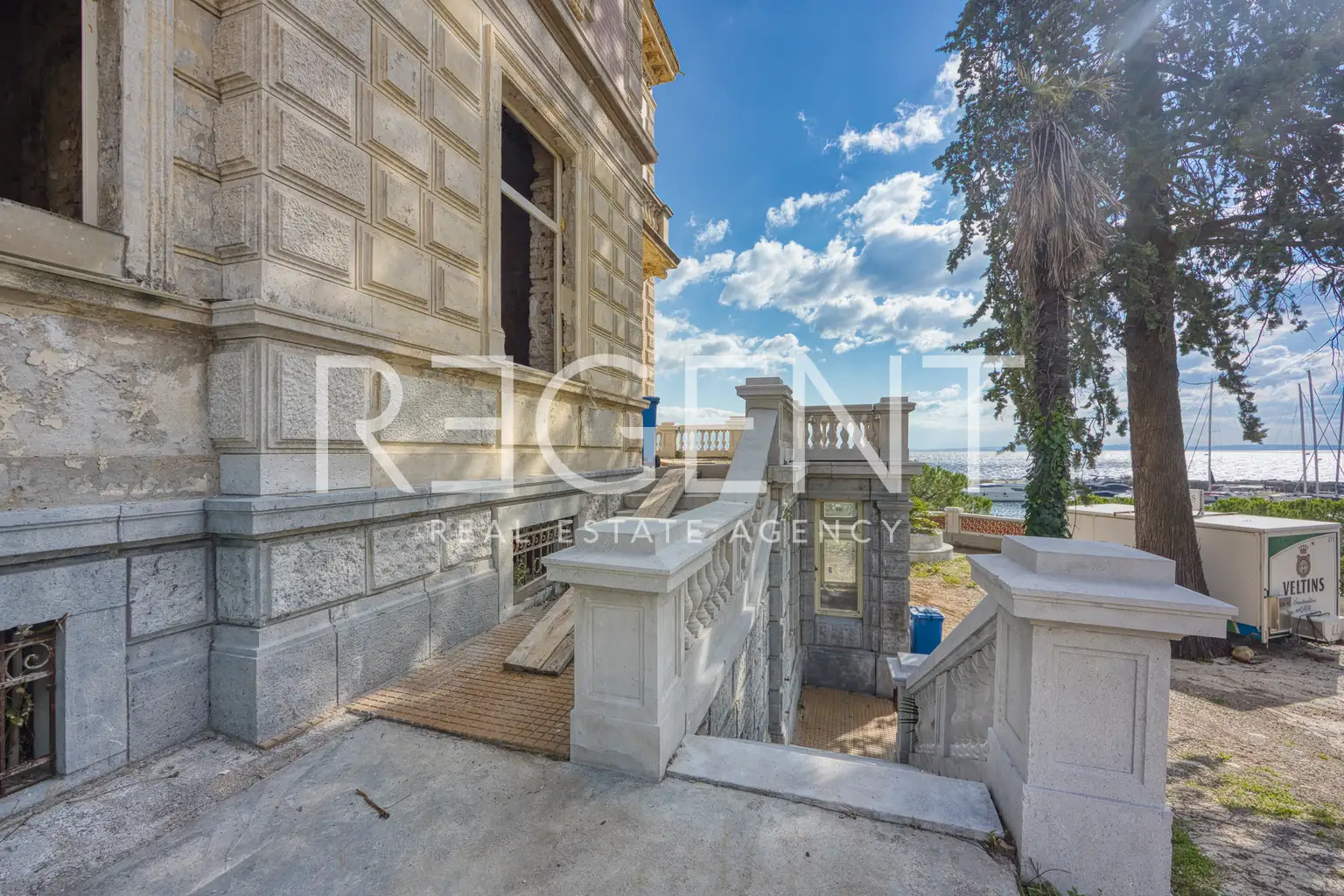 Ičići, Opatijska rivijera – povijesna vila s pogledom na more