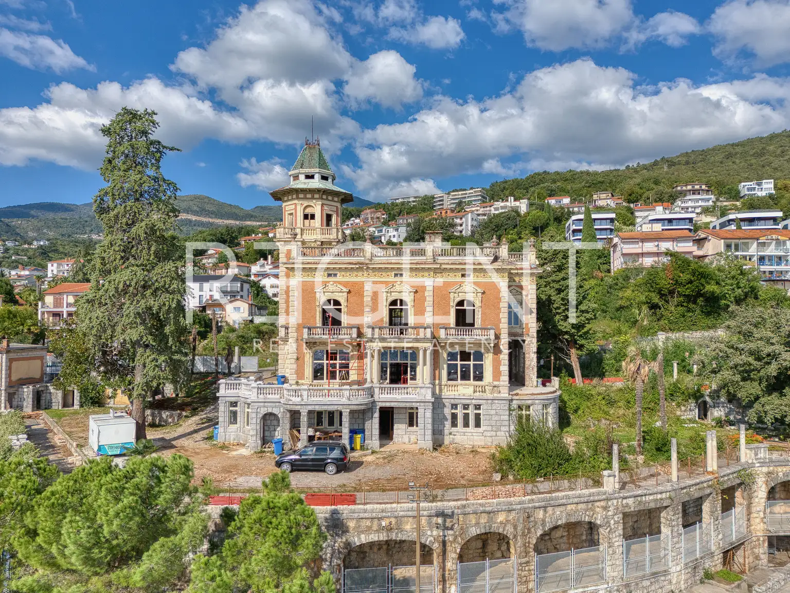 Ičići, Opatijska rivijera – povijesna vila s pogledom na more