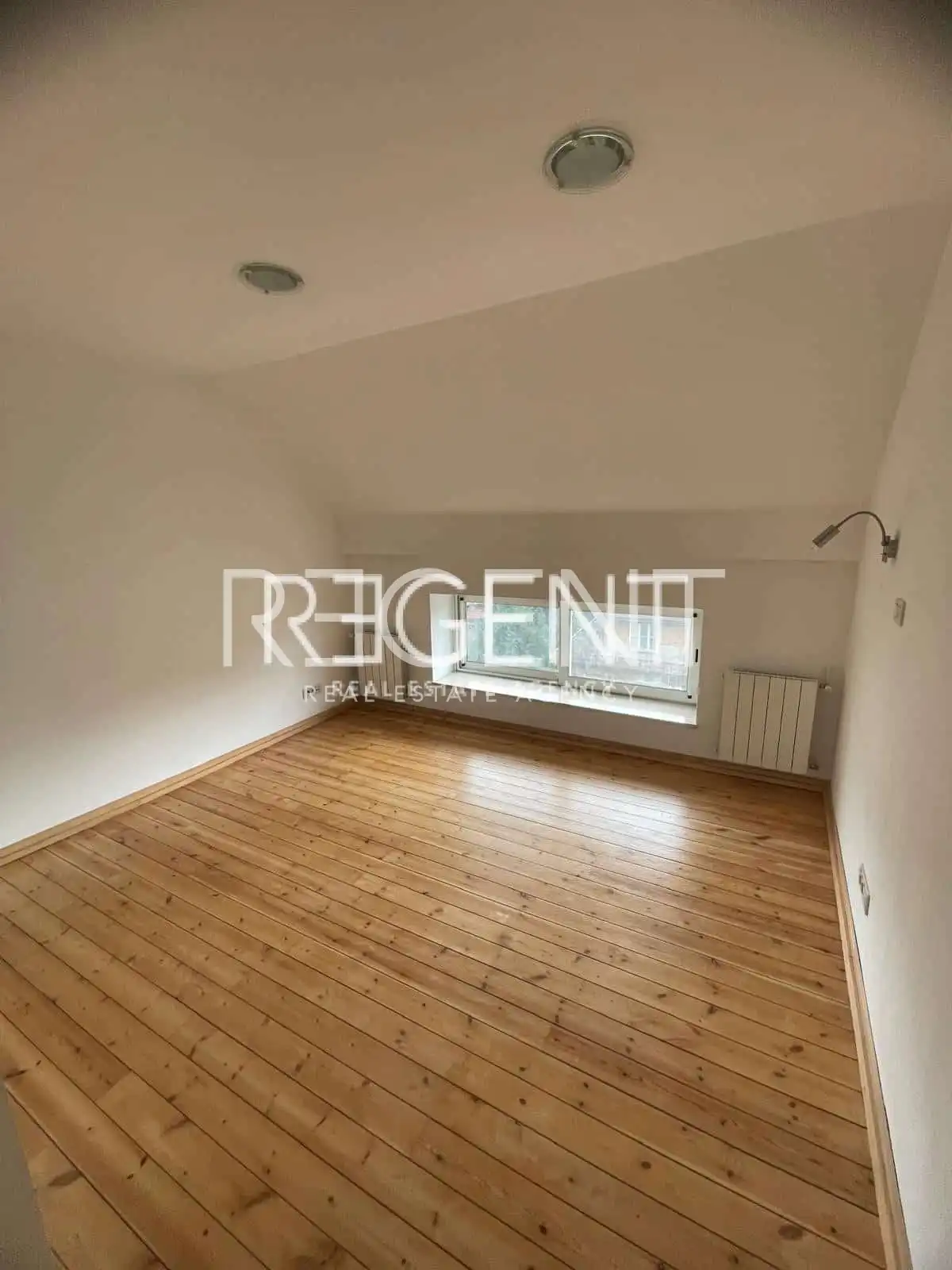 Zagreb, Kvaternikov Trg - Maisonette-Wohnung 150 m2 zu vermieten