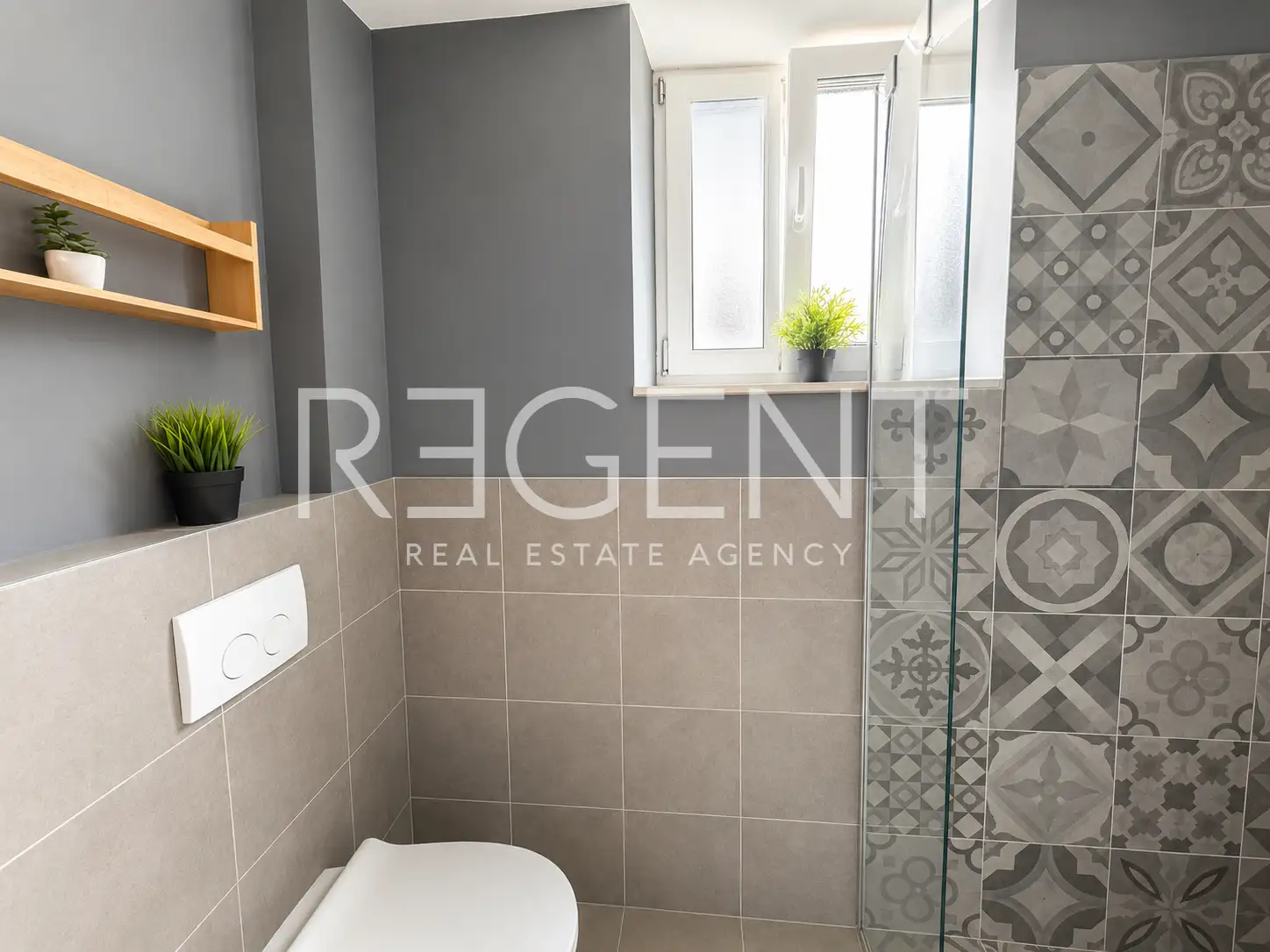 Šibenik, centar – potpuno uređena kuća s 4 apartmana