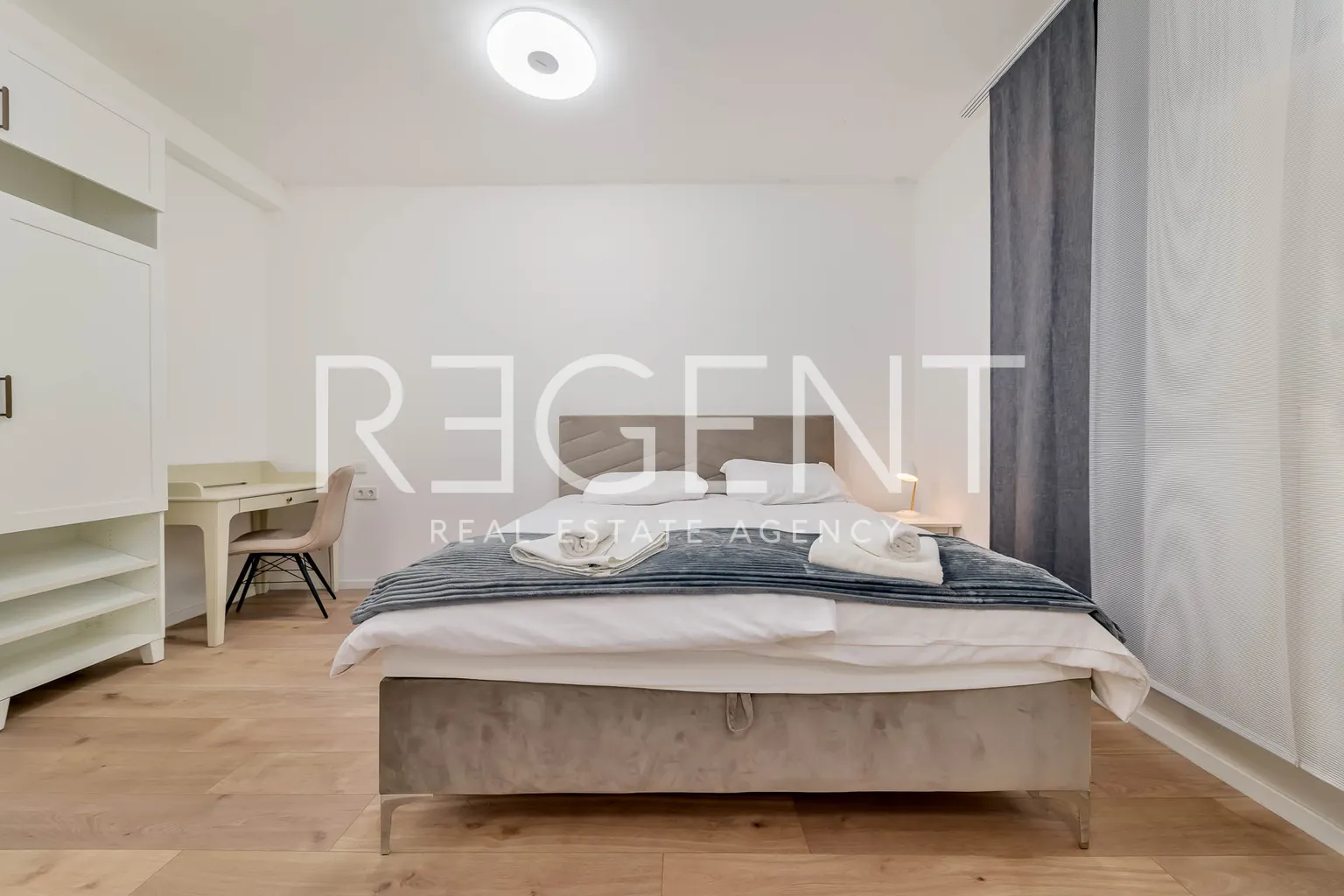 Zagabria, Trešnjevka - appartamento su due livelli con quattro camere da letto e garage privato di 141 m2