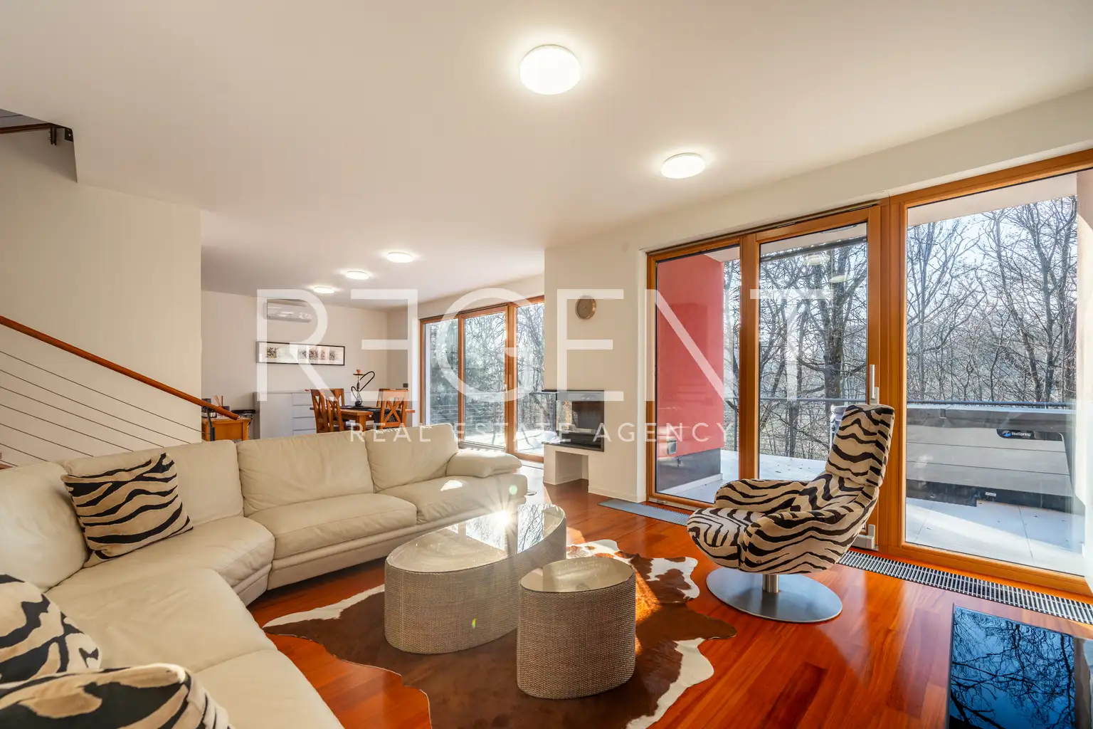 Zagreb, Remete - Atraktivan dvoetažni stan s pogledom na prirodu